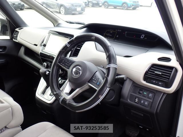 Nissan SERENA 2017-01 8547807-2