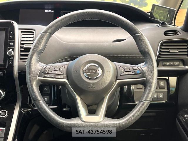 Nissan SERENA 2017-03 8548465-11