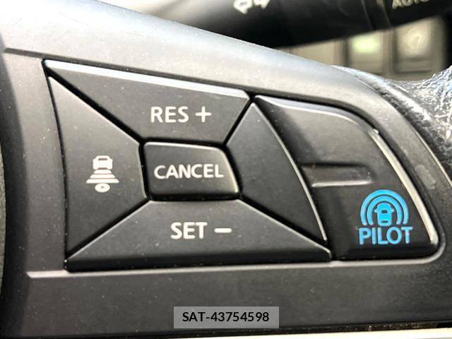 Nissan SERENA 2017-03 8548465-6