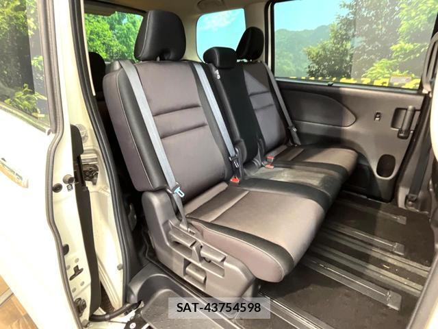 Nissan SERENA 2017-03 8548465-8