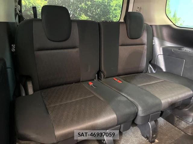Nissan SERENA 2017-01 8548478-9