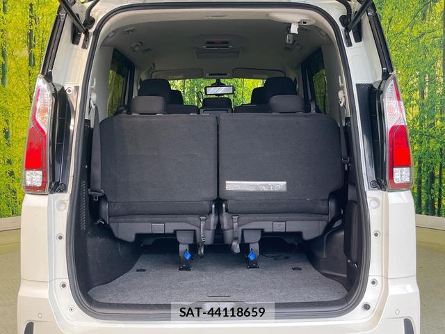 Nissan SERENA 2017-08 8548586-10