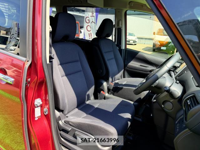 Nissan SERENA 2016-11 8548960-4