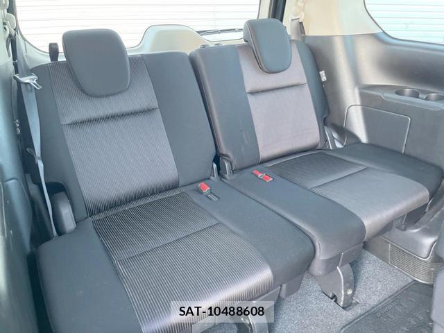 Nissan SERENA 2016-10 8549438-13