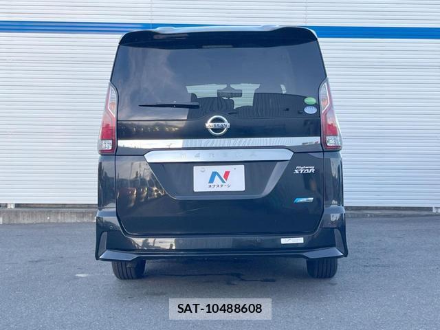 Nissan SERENA 2016-10 8549438-17