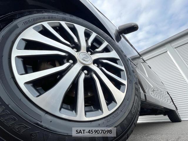 Nissan SERENA 2015-08 8549633-12