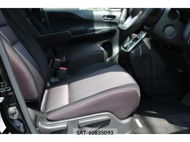 Nissan SERENA 2017-05 8549667-2