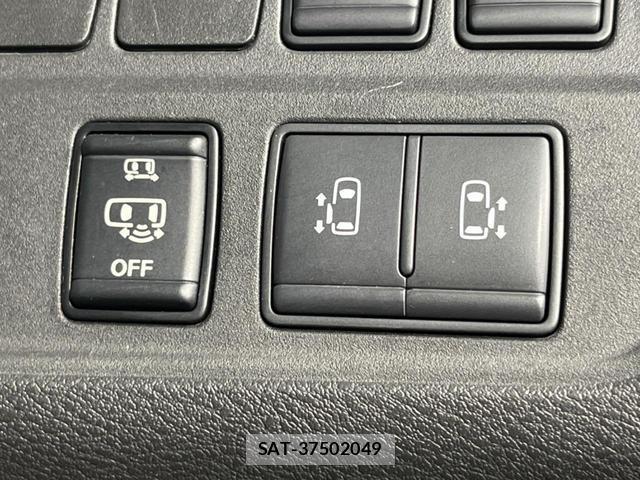 Nissan SERENA 2018-07 8549932-5