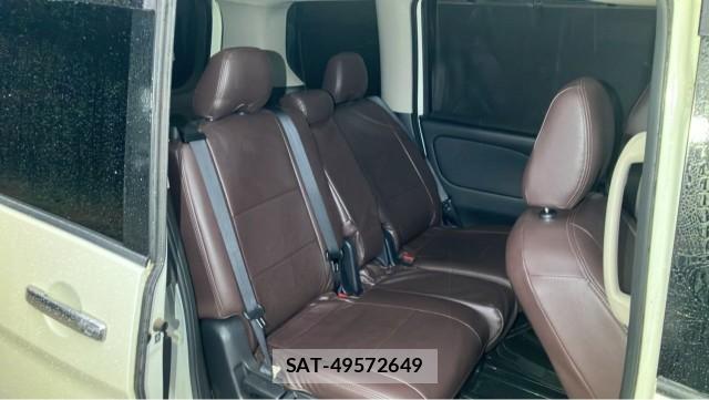 Nissan SERENA 2017-09 8550427-6