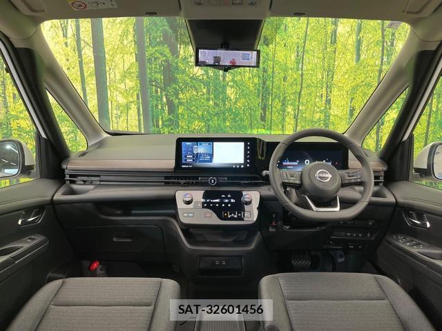 Nissan SERENA 2026-03 8550461-1