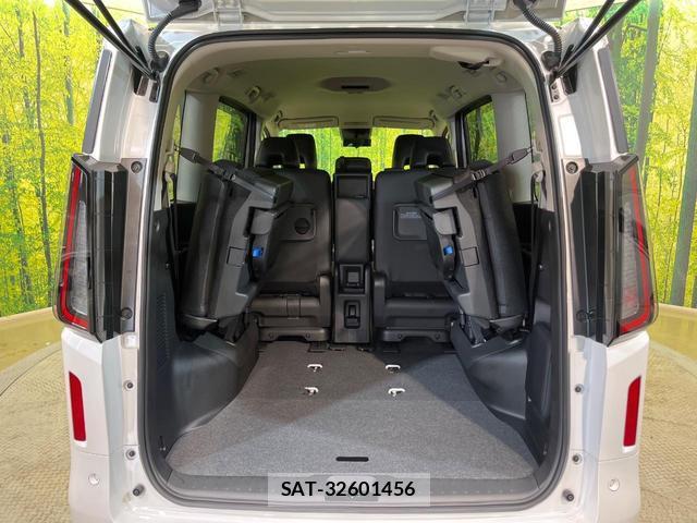 Nissan SERENA 2026-03 8550461-11