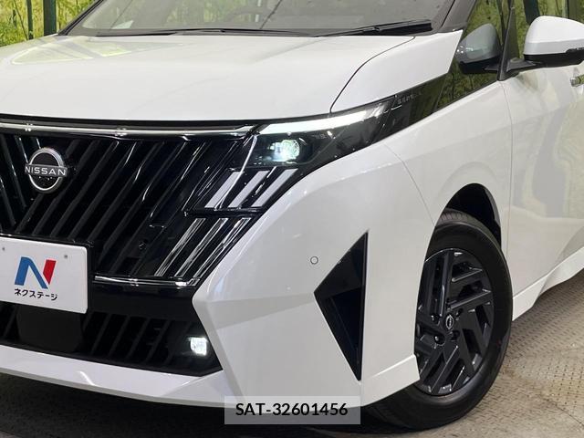 Nissan SERENA 2026-03 8550461-12