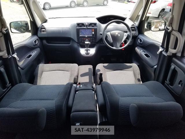 Nissan SERENA 2013-10 8550492-10