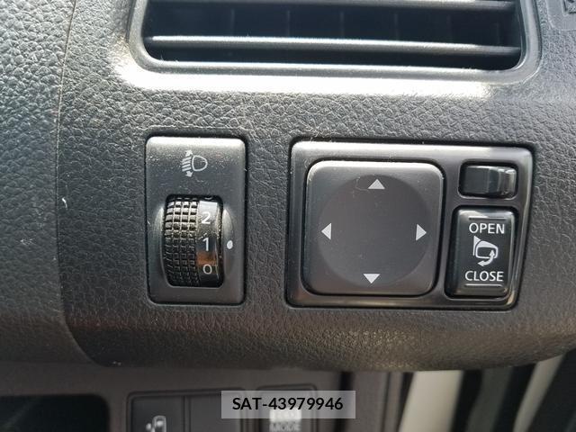 Nissan SERENA 2013-10 8550492-13