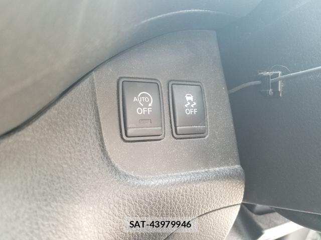 Nissan SERENA 2013-10 8550492-18