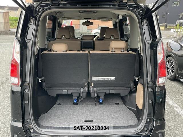Nissan SERENA 2017-01 8550933-5