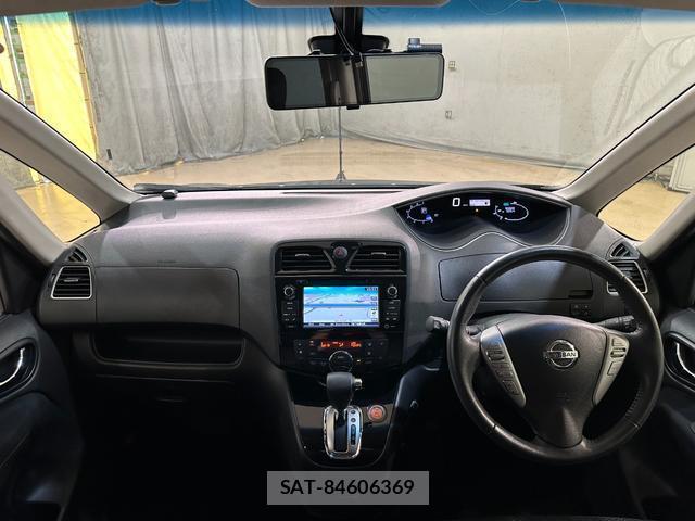 Nissan SERENA 2014-07 8551253-1