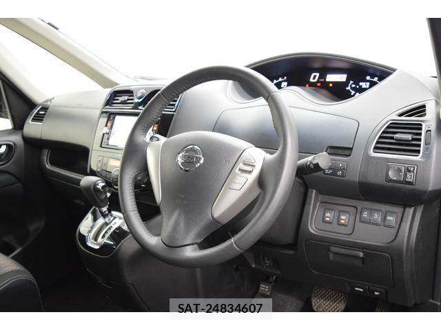 Nissan SERENA 2015-01 8551320-16