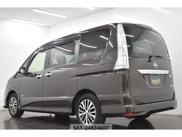 Nissan SERENA 2015-01 8551320-9