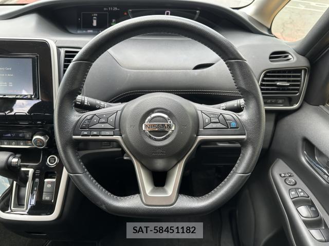 Nissan SERENA 2016-12 8551419-4