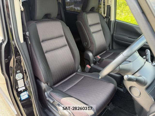 Nissan SERENA 2016-09 8551430-4