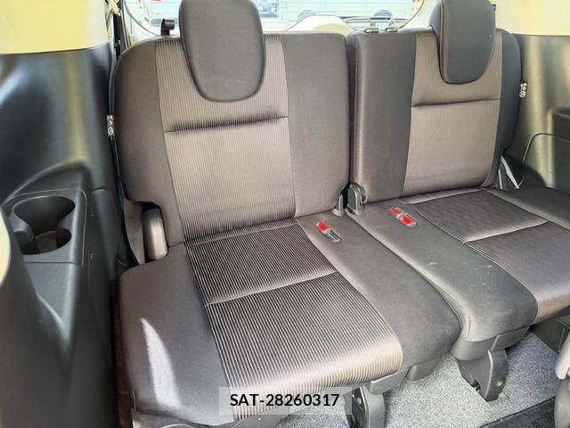 Nissan SERENA 2016-09 8551430-6