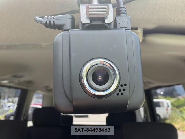 Nissan SERENA 2012-08 8551431-10