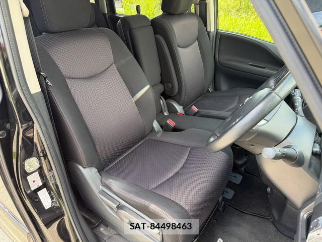 Nissan SERENA 2012-08 8551431-3