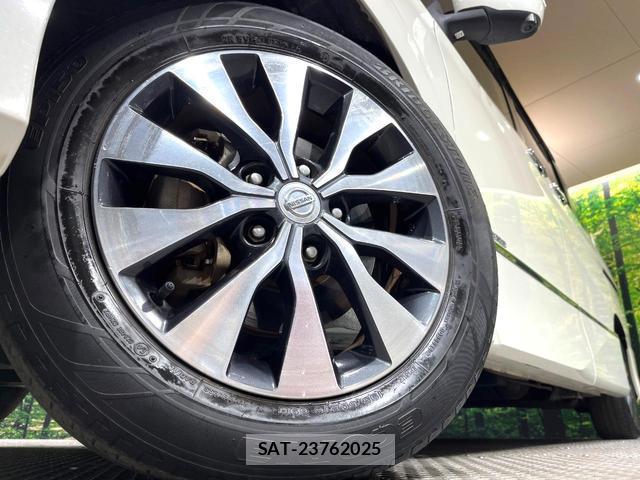 Nissan SERENA 2016-10 8551911-12