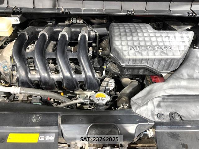 Nissan SERENA 2016-10 8551911-17