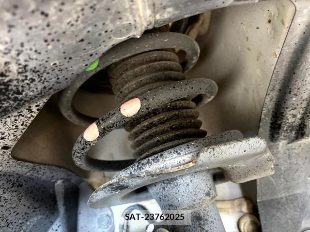 Nissan SERENA 2016-10 8551911-19