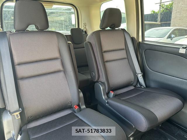 Nissan SERENA 2018-09 8552037-12