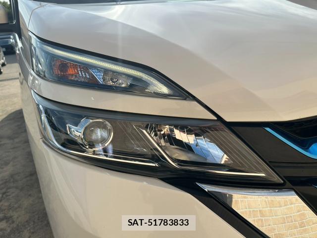 Nissan SERENA 2018-09 8552037-16
