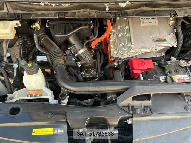 Nissan SERENA 2018-09 8552037-18