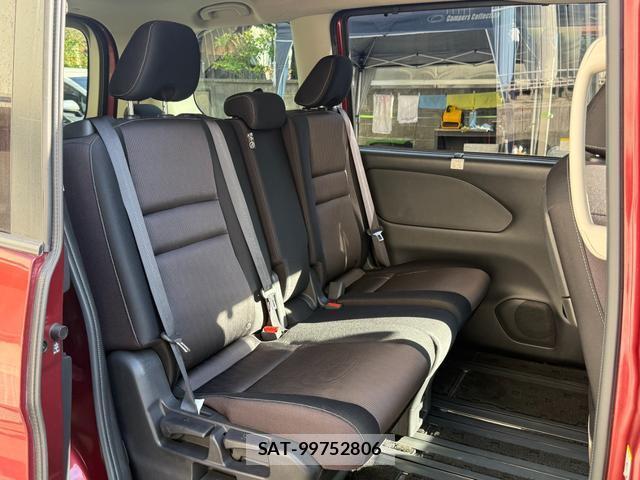 Nissan SERENA 2017-03 8552149-13