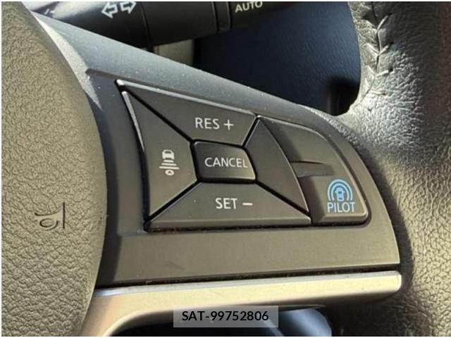 Nissan SERENA 2017-03 8552149-18