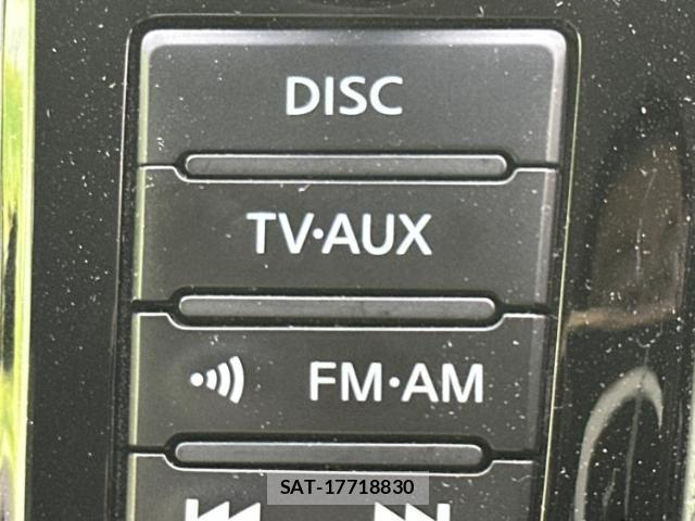 Nissan SERENA 2014-10 8552228-10
