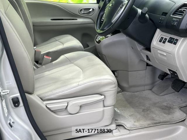 Nissan SERENA 2014-10 8552228-3