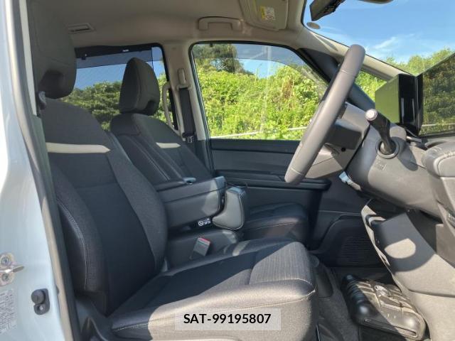 Nissan SERENA 2023-07 8552290-4