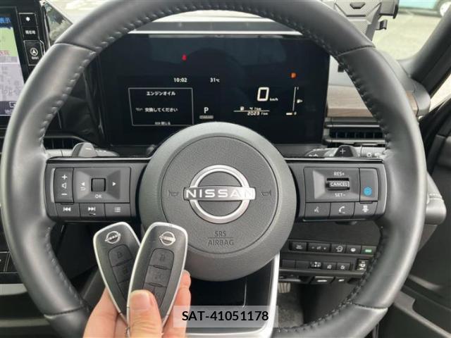 Nissan SERENA 2023-10 8552449-12
