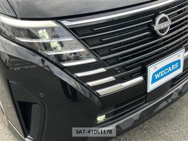 Nissan SERENA 2023-10 8552449-17