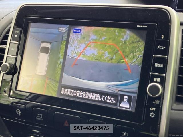 Nissan SERENA 2018-03 8552689-12