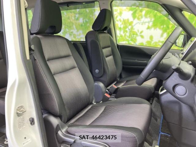 Nissan SERENA 2018-03 8552689-3
