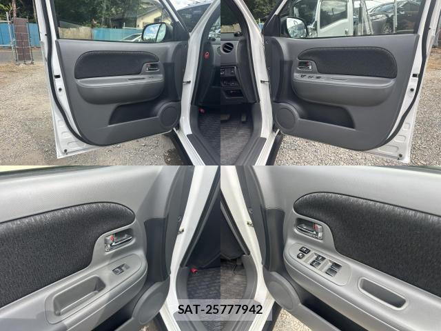 Toyota SIENTA 2014-03 8545493-15