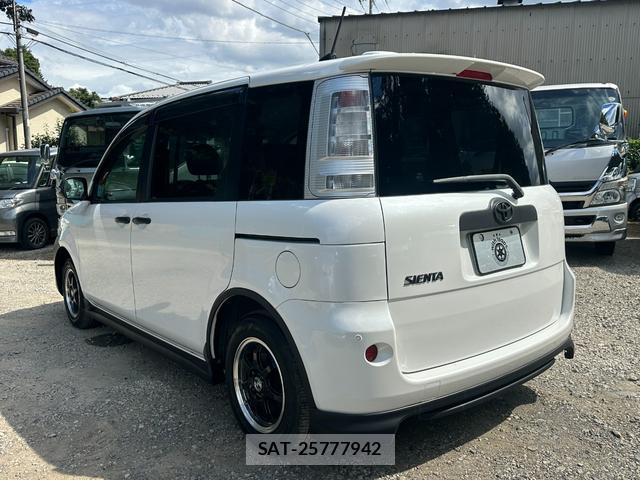 Toyota SIENTA 2014-03 8545493-5