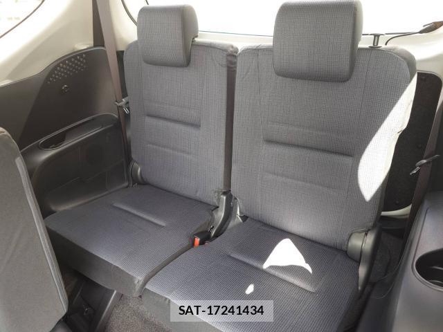 Toyota SIENTA 2016-03 8545587-11
