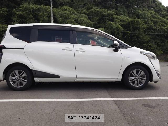 Toyota SIENTA 2016-03 8545587-16