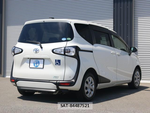 Toyota SIENTA 2015-09 8545899-13