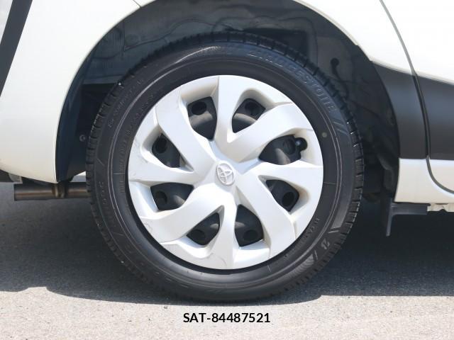 Toyota SIENTA 2015-09 8545899-19