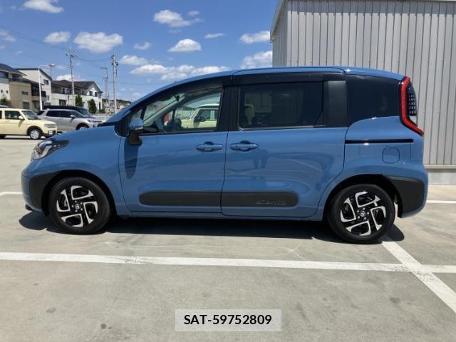 Toyota SIENTA 2023-07 8546033-1
